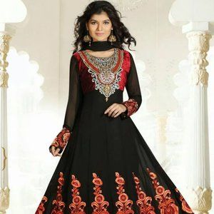 Indian wedding/party dress. 3 pc. top+bottom+stole . Black with embroidery.  M.